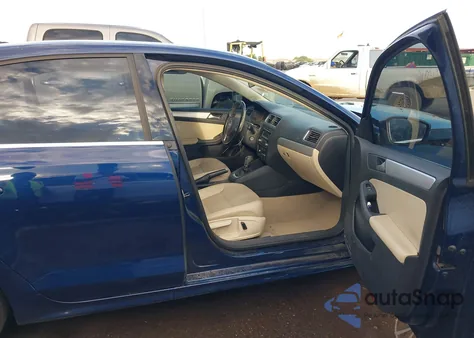 2013 Volkswagen Jetta 2.5L Se z USA, uszkodzony, nr VIN 3VWDP7AJ8DM253337